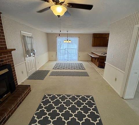 3rd image of 1712 Grandview Rd