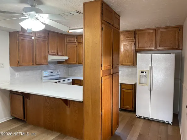 2002 1st St, Neptune Beach, FL 32266