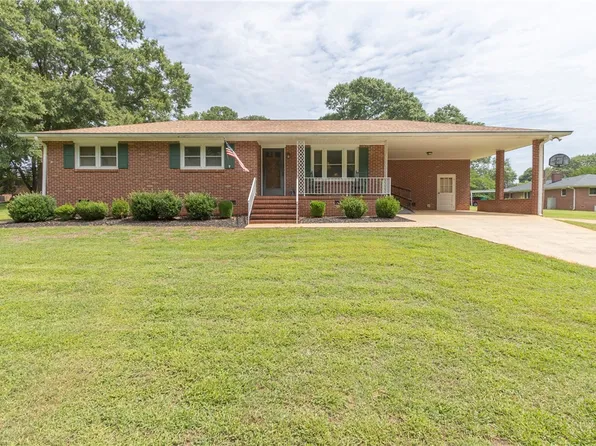 1020 Bern Cir, Anderson, SC 29626