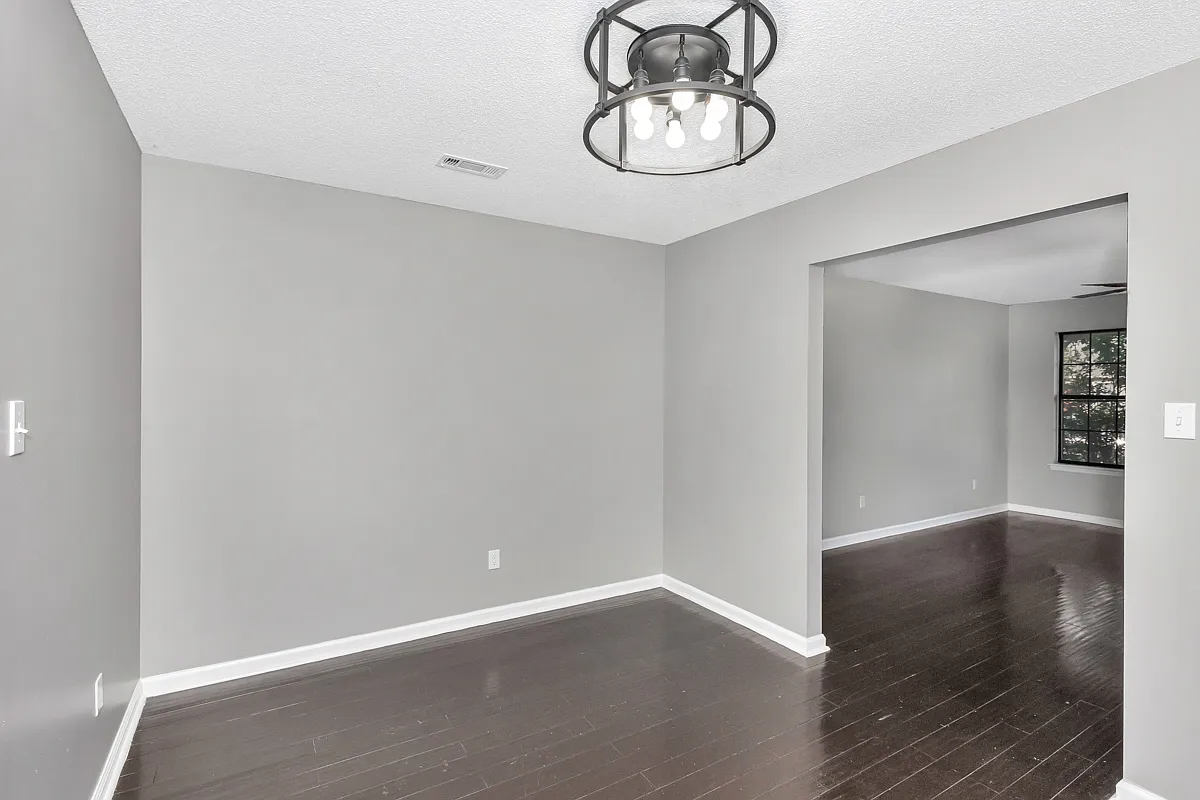 2904 McDonald Drive Southwest - 1 — Photo 3