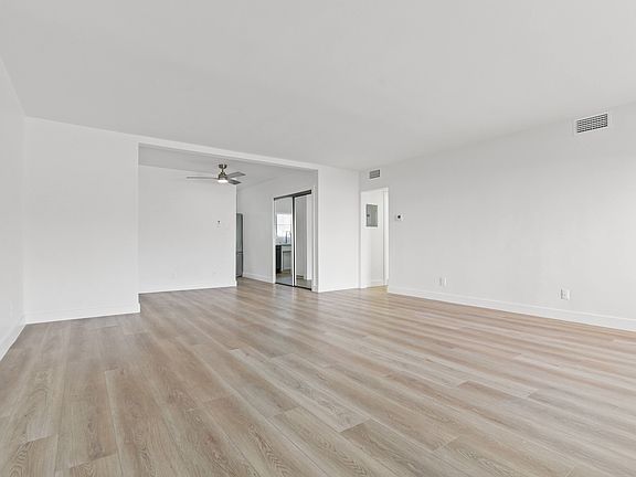 3rd image of 1128 7th St APT 202