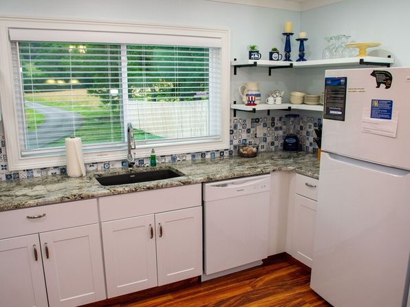 3593 Sugar Camp Cir #3
