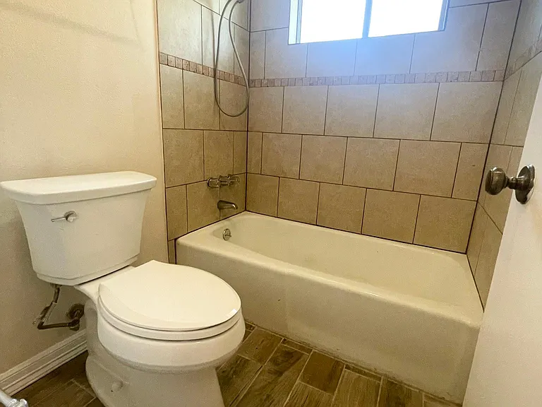 123 Elmview Ln — Photo 3