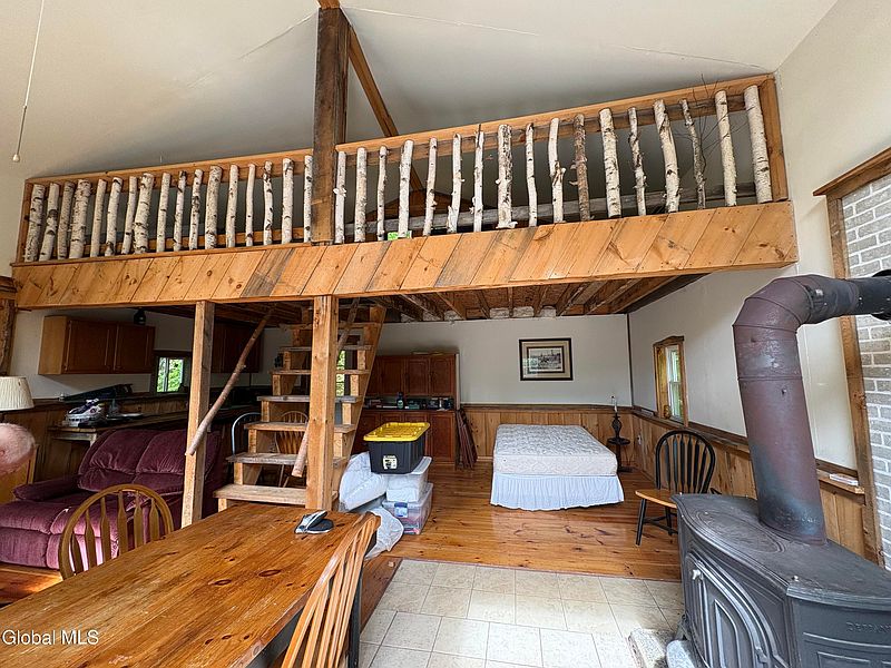 5th image of 158 Cheney Road