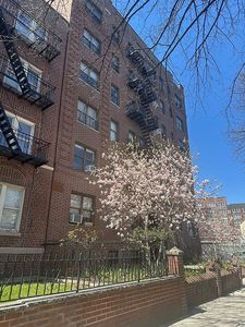 192 E 8th St APT 6B, Brooklyn, NY, 11218