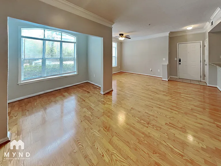 955 Juniper St NE #1012 — Photo 6
