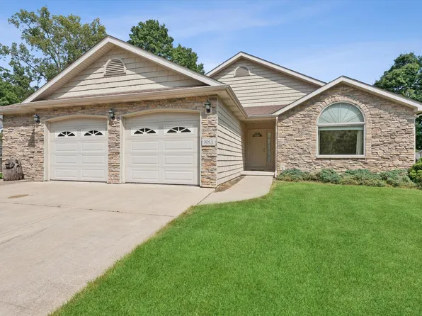 883 Hemingway Trl, Valparaiso, IN 46383