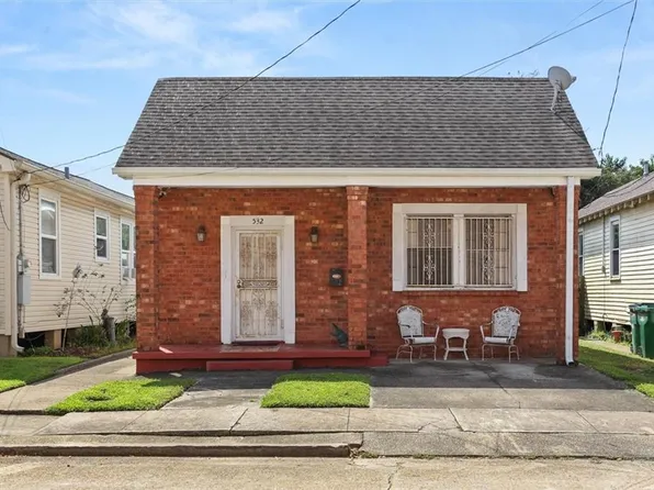 532 8th St, Gretna, LA 70053