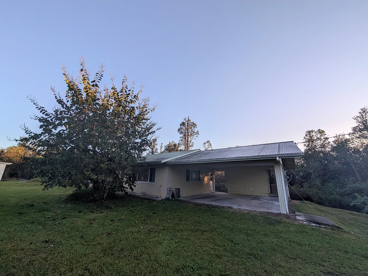 11-1778 Ulei St — Photo 3