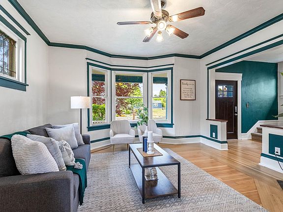 3rd image of 417 W Kiernan Ave