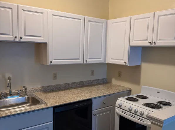 313 Baynes St APT 6, Buffalo, NY 14213