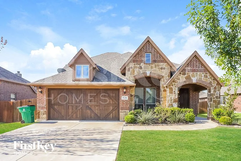 528 Sagebrush Ln