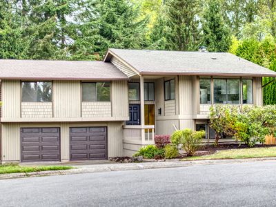 10600 NE 19th Pl, Bellevue, WA, 98004