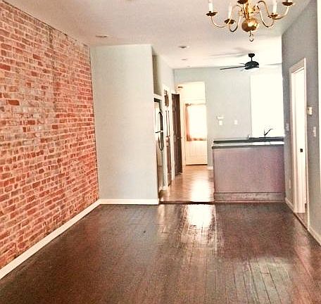 Open concept living room/kitchen
