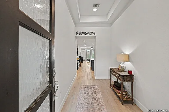 4 bed, 3.5 bath, 2570 sqft, $2,500 — Photo 2