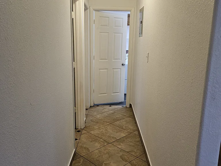 4003 E Moreland St #2 — Photo 10