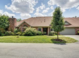 9414 Springmont Pl, Louisville, KY 40241