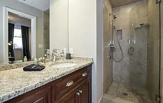 1151 Orme Cir NE — Photo 10