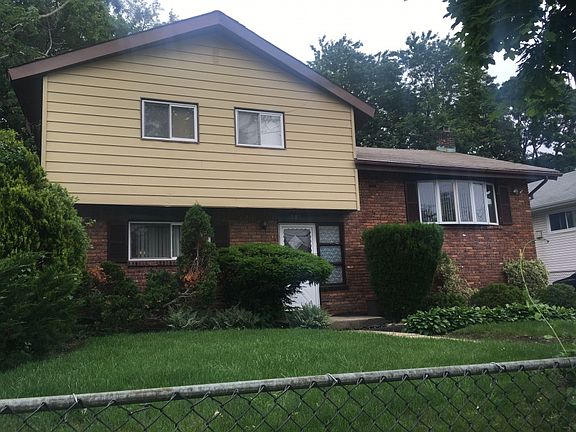 5th image of 581 Cross St