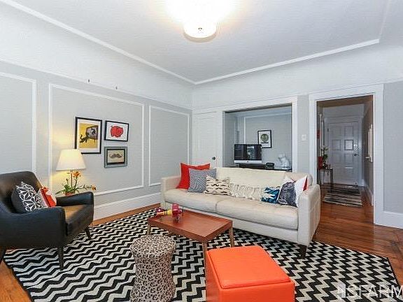 5th image of 1535 Oak St APT 3
