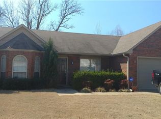 1561 Eastgate Cir, Greenwood, AR 72936