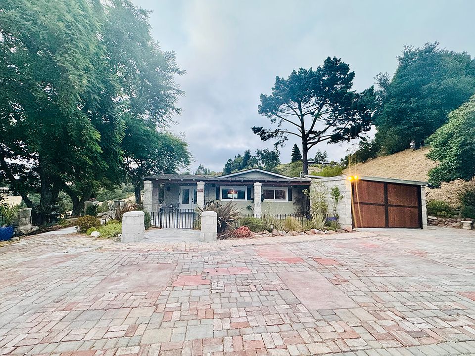 Beautiful 3 bedroom home on 11 acres.