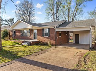1423 E 2nd St, Tuscumbia, AL 35674