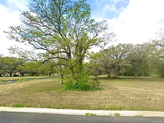 2nd image of 132 W Hampton LOT 4