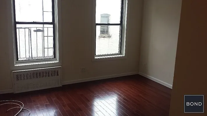 Rented by Bond New York | media 6