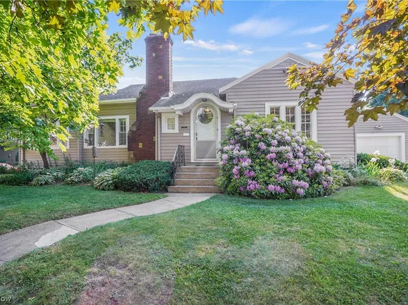 62 Harcourt Dr, Akron, OH 44313