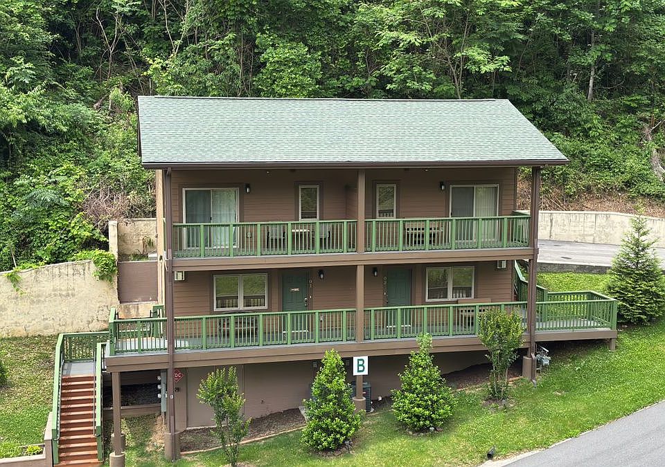 1st image of 121 Village Dr #A2