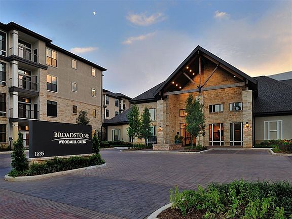 4th image of 1835 Woodland Field Xing APT 143