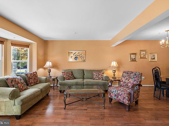 5th image of 8144 Mallard Shore Dr