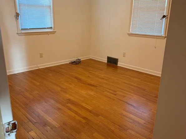 6705 Mason St, Omaha, NE 68106