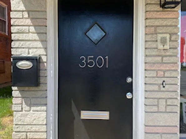 3501 Watson Rd, Saint Louis, MO 63139
