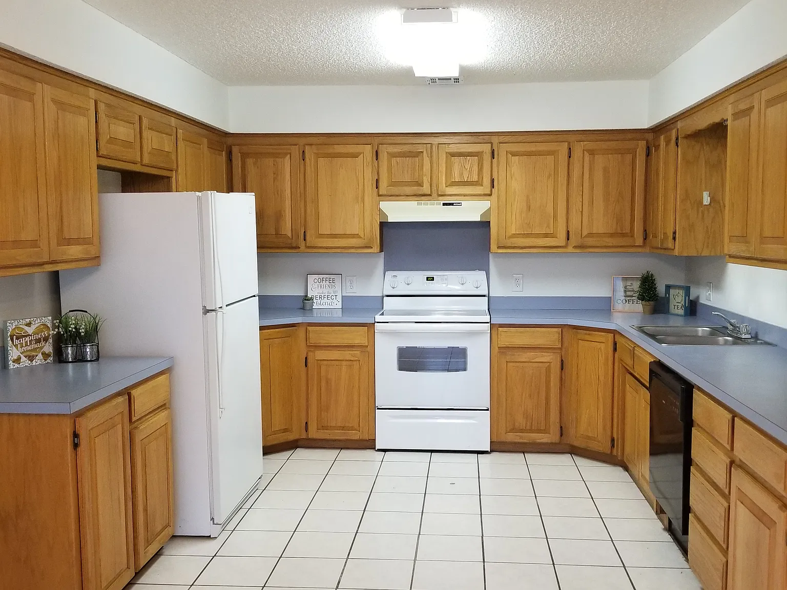 3 bed, 1394 sqft, $1,650 — Photo 4