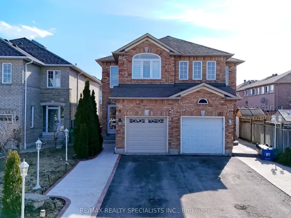 1066 Foxglove Pl, Mississauga, ON L5V 2N5