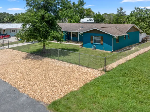 1233 NW 5th Ter, Crystal River, FL 34428
