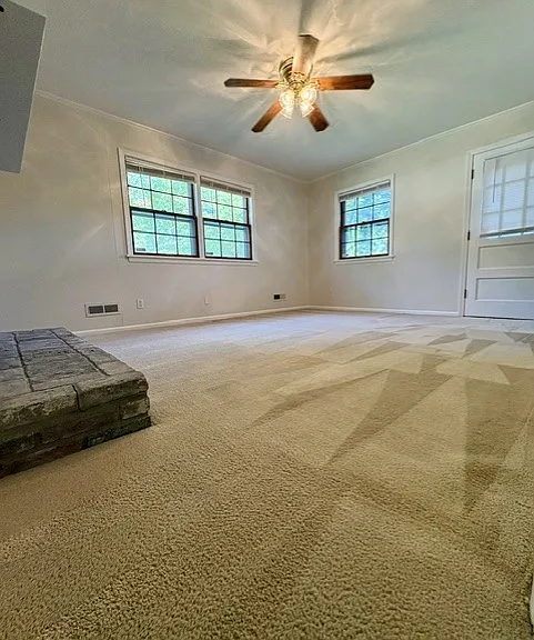 Sun room/Den
