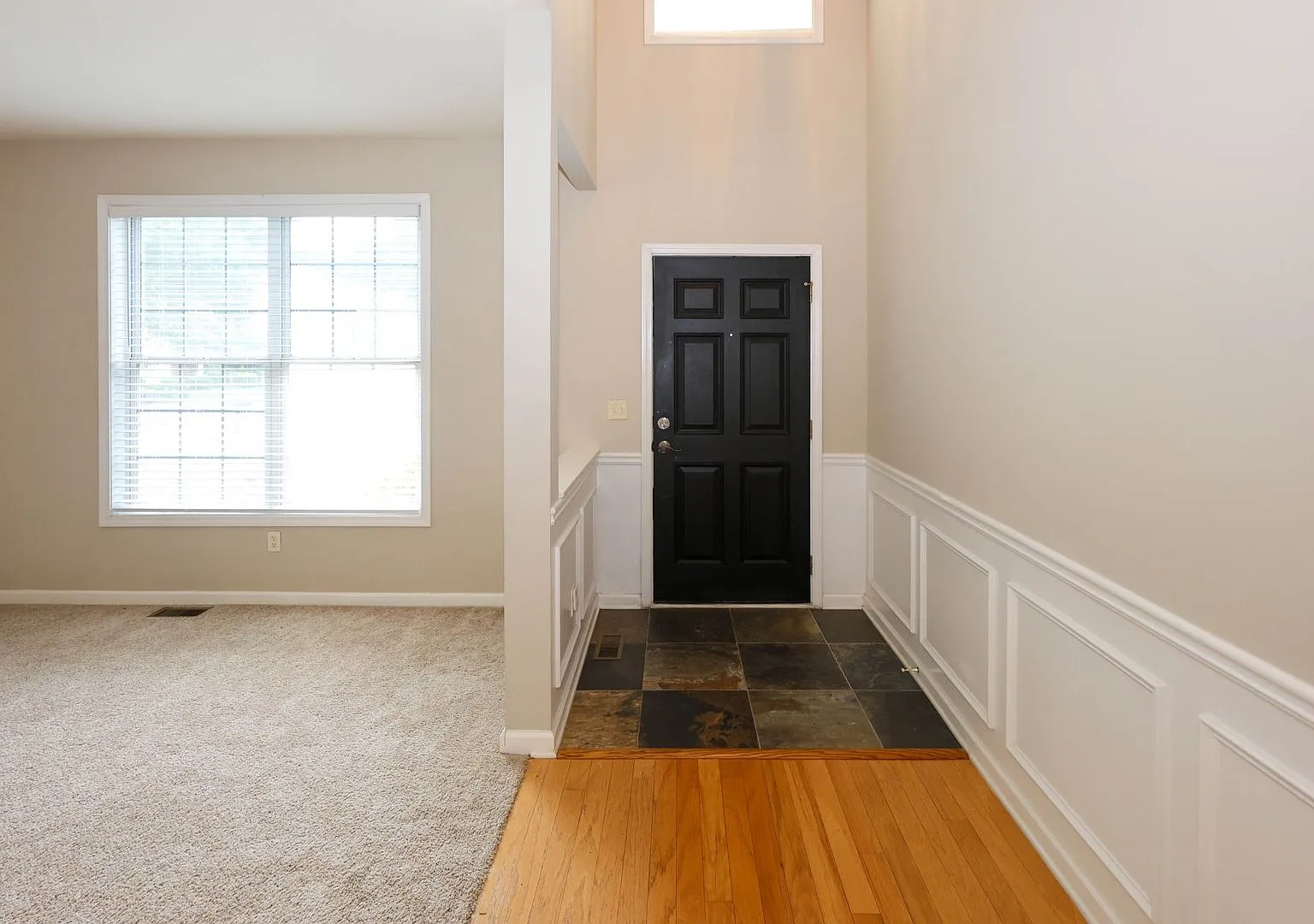 Spacious Dream Home — Photo 2