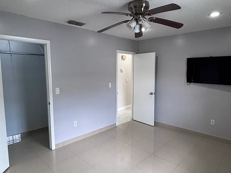 6615 N Clark Ave — Photo 14