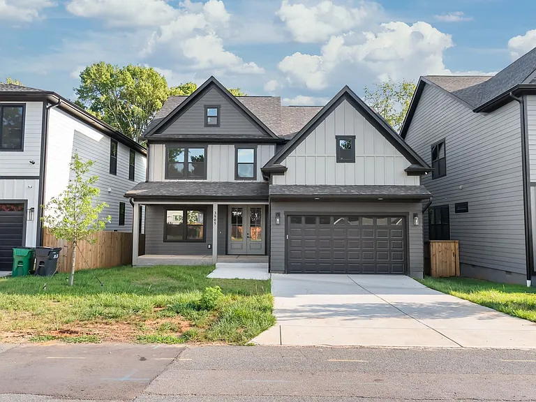 3905 Plainview Rd — Photo 2