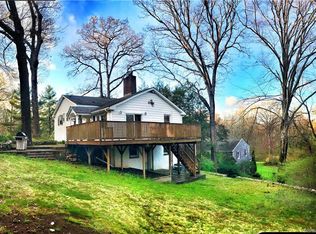 73 Robin Hood Rd, Stamford, CT 06907