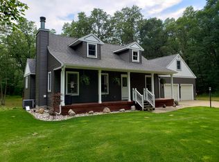 975 Snaedle Dr, Whitehall, MI 49461