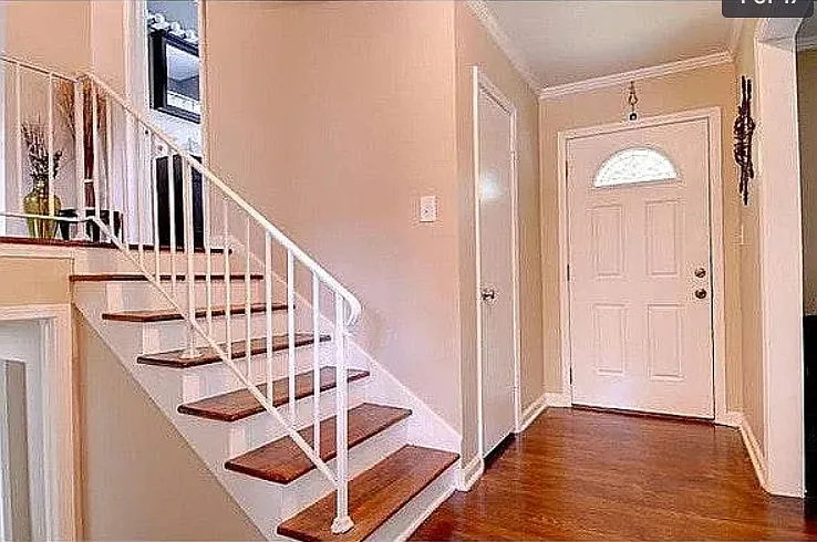 2342 Cortez Way — Photo 2