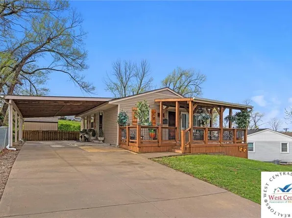 9105 E 43rd Ter, Kansas City, MO 64133