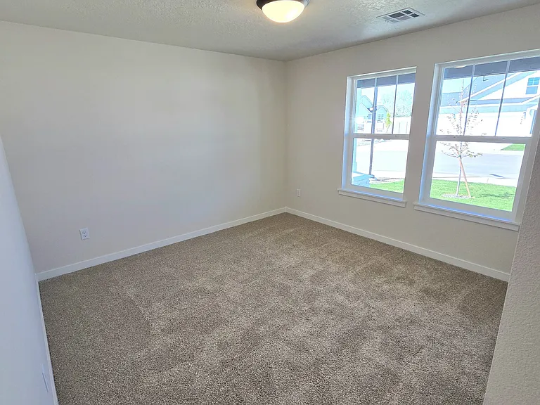 4415 Belethor Ave — Photo 12