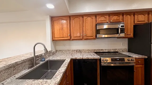 2142 E Turney Ave #10 — Photo 9