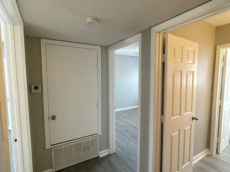 9526 Contessa Dr — Photo 8