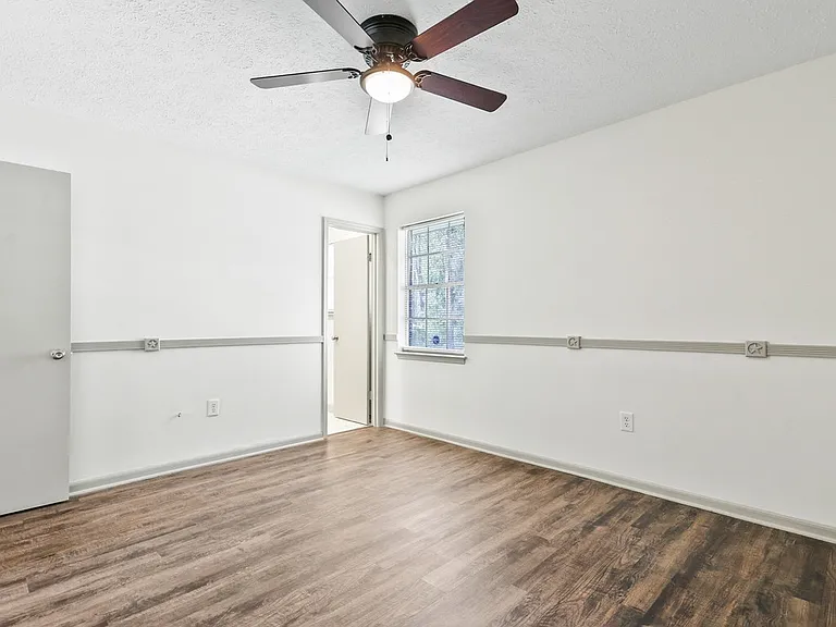 102 Mulberry Way — Photo 11